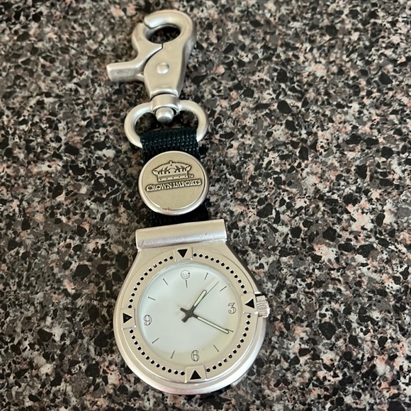 Crown imports mens pocket watch with clasp hook - Picture 1 of 5